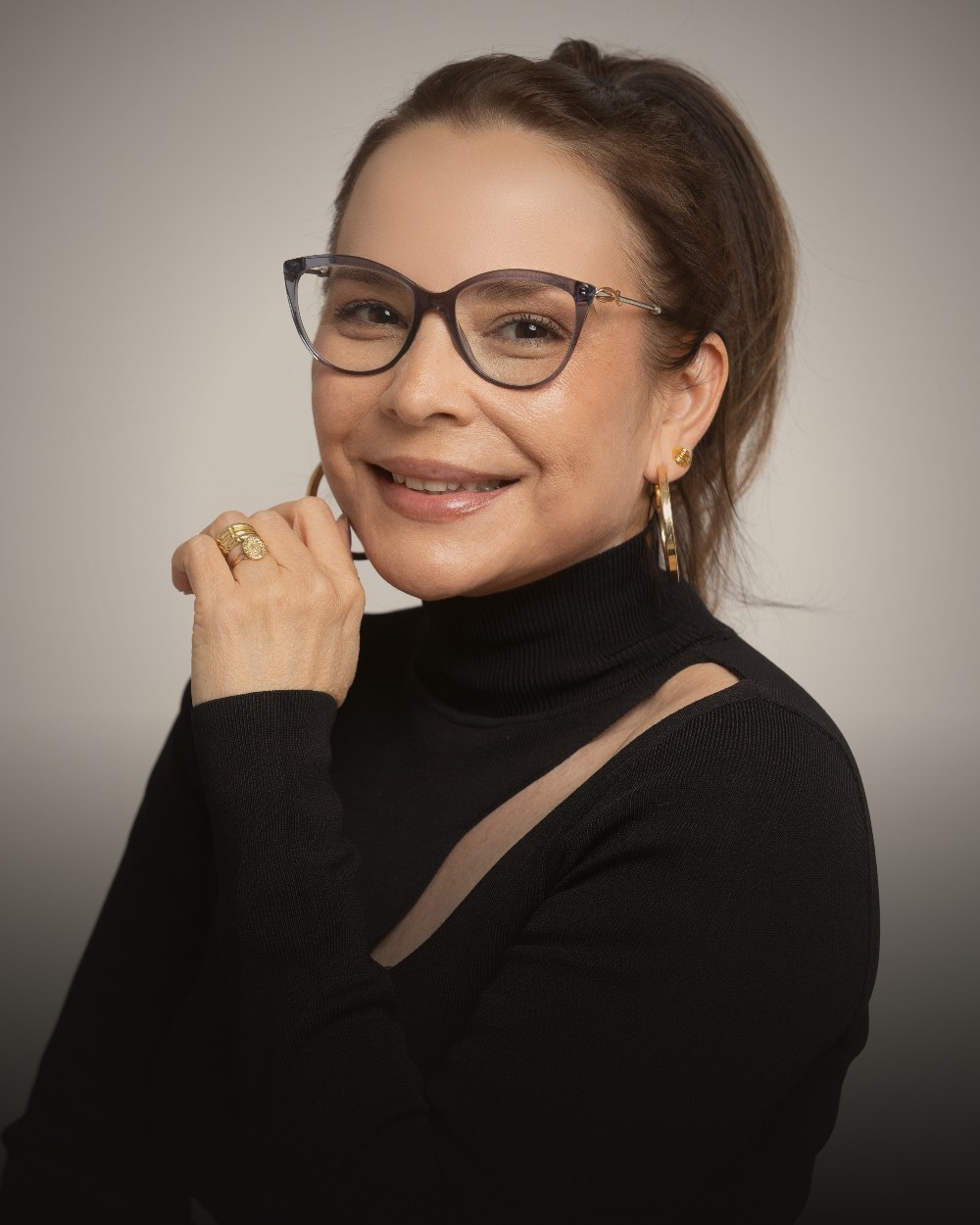 Dra. Cristiane Barros Leal